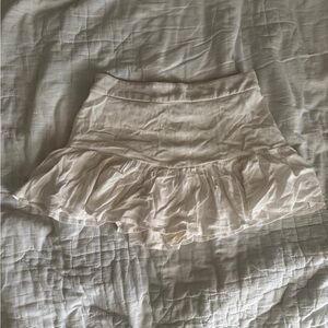 Forever 21 Size XS Elegant Cream Ruffle Skort